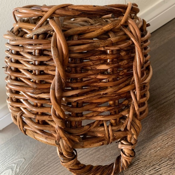 Handcrafted Brown Wicker Basket - Picture 7 of 10
